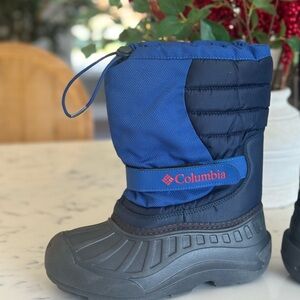 Columbia Navy and Royal Blue Snow Boots